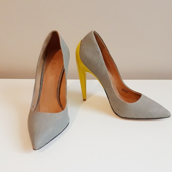 Jocelyn Pumps - Picture 3 of 11